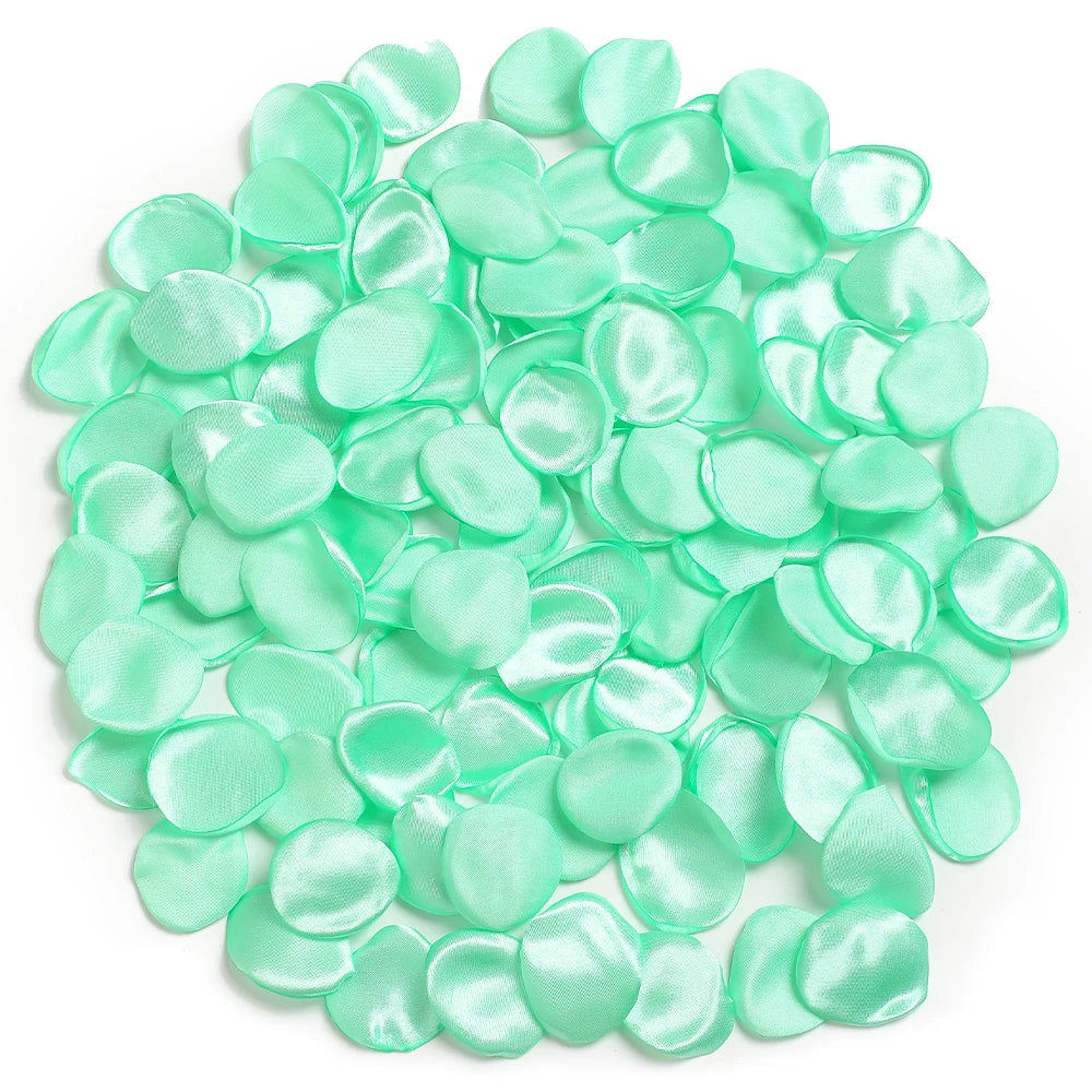 100/200Pcs Pink 4cm Silk Rose Petals Romantic Room Decoration Wedding Decor For Flower Girl Baskets Dinner Table Bridal Showers