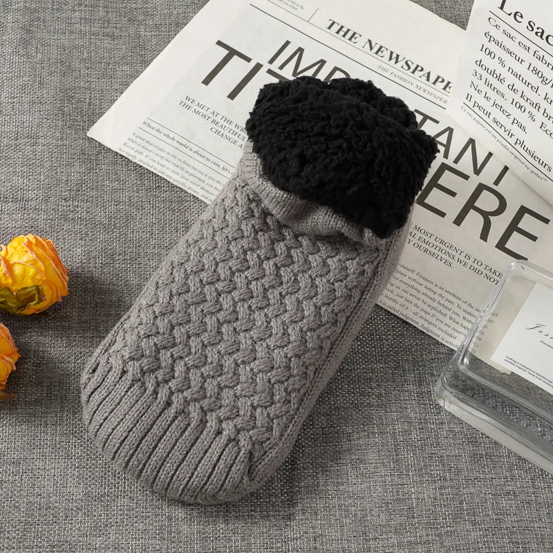 Warm Winter Socks for Women Non-Slip Snow Sleep Socks Cozy Knitted Indoor Floor Slippers with Anti-Skid Bottom for Home