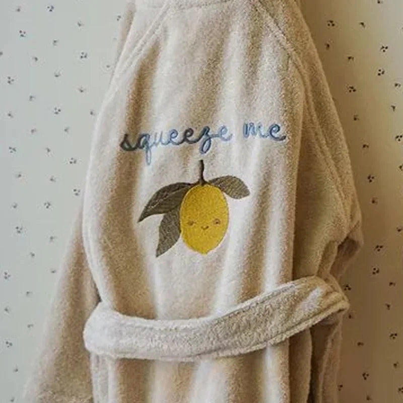 2025 KS Baby Boys Flannel Bathrobe Towel Children's Girls Toddler Girls Cherry Lemon Embroidery Cotton Hooded Bath Towel Pyjamas