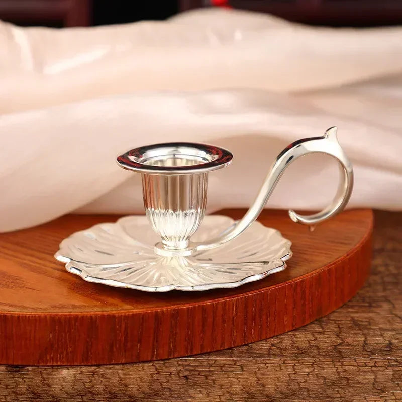 European Style Church Candlestick Handheld Candle Holders Crafts Retro Single Head Candlelight Stand Taper Holder Festival Decor