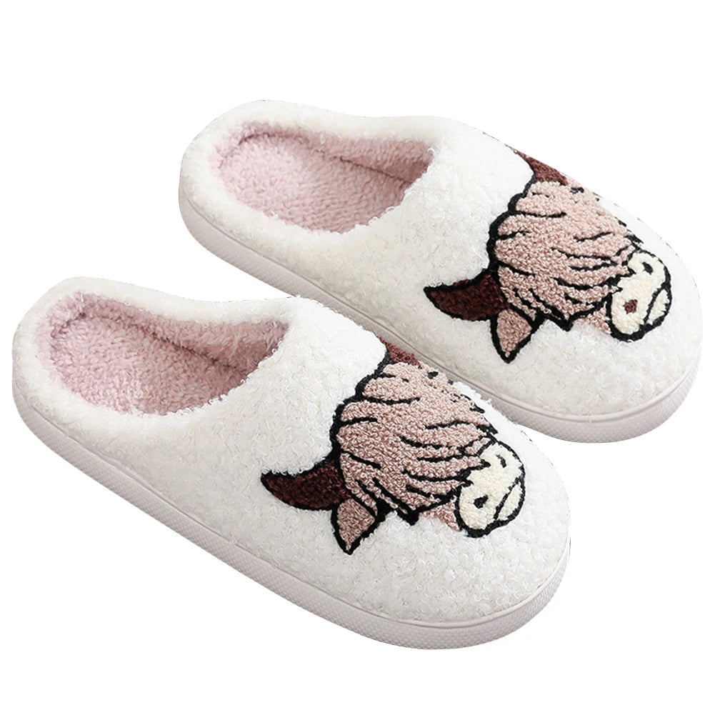 Highland Cow Cozy Indoor Slippers for Men & Women – Plush Winter House Slides