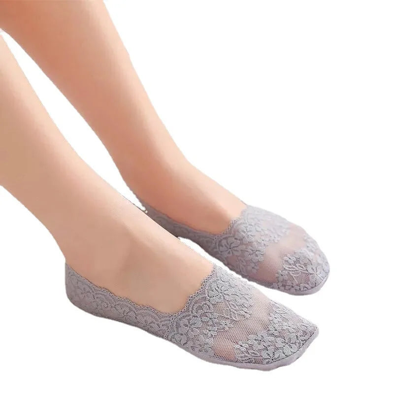 New lace boat socks women's summer thin shallow mouth silicone non-slip invisible socks do not fall off the heel socks