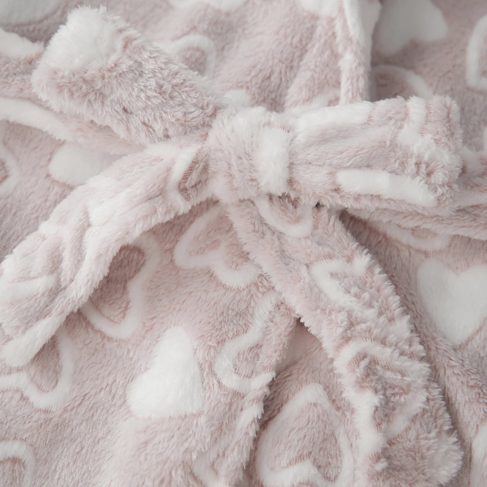 Women's Thick Flannel Bathrobe Heart Print Long Sleeve Fuzzy Plush Shawl Collar Bath Robe with Belt