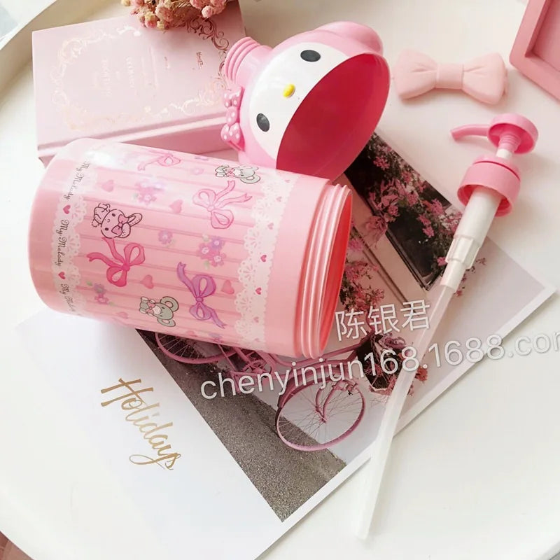 2025 New Kawaii Hello Kitty Large Capacity Shower Gel Dispensing Bottle Sanrio Cartoon MyMelody Shampoo Pressing Bottle