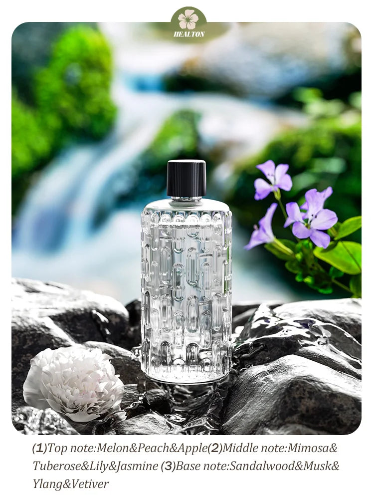 Automatic aromatherapy diffuser for eliminating odors, suitable for household use, with essential oil for air freshening.