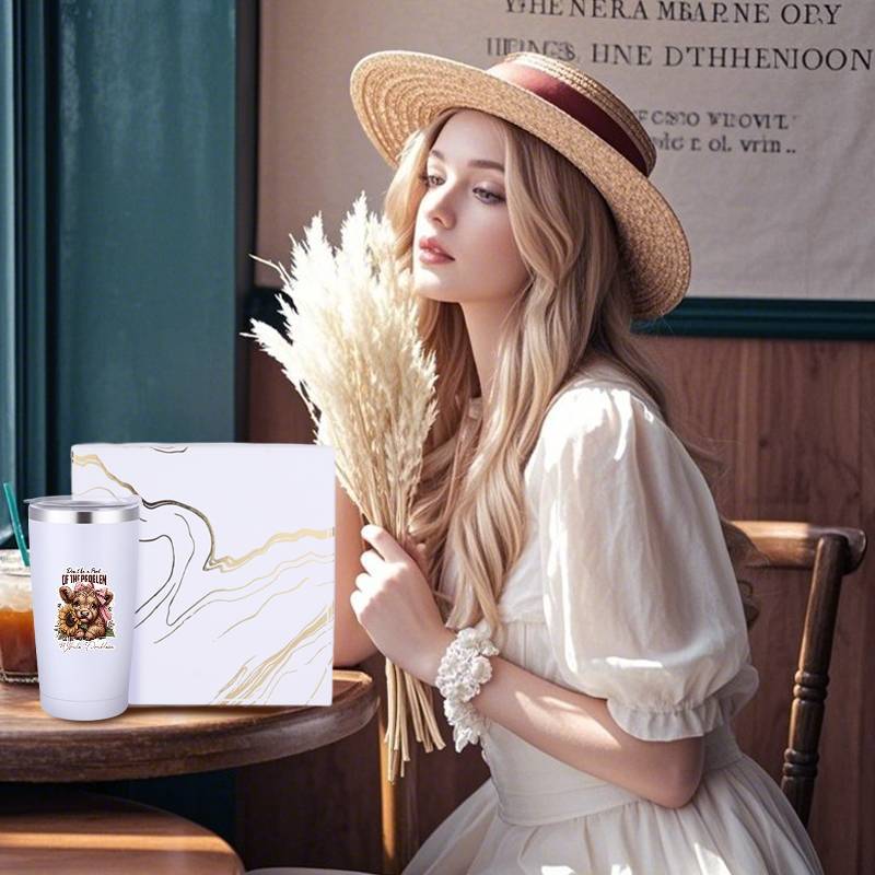 8pcs Highland Cow Women'S Spa Gift Basket, Basket Set Stuff Womens Gifts-Multi-Item Party Favor Packs Including Cup, Bath Bombs, Candles, Soap, Gift Box, Bath Salts And Thank You Cards, Gift For Women, Mom, Wife, Girlfriend,